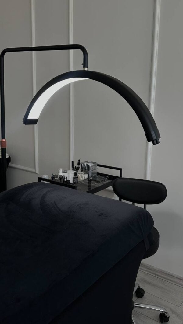Set №10: PLATINUM Kosmetikstuhl mit Rückenlehne + Schattenlose Kosmetiklampe MOON G PLATINUM – Bild 11